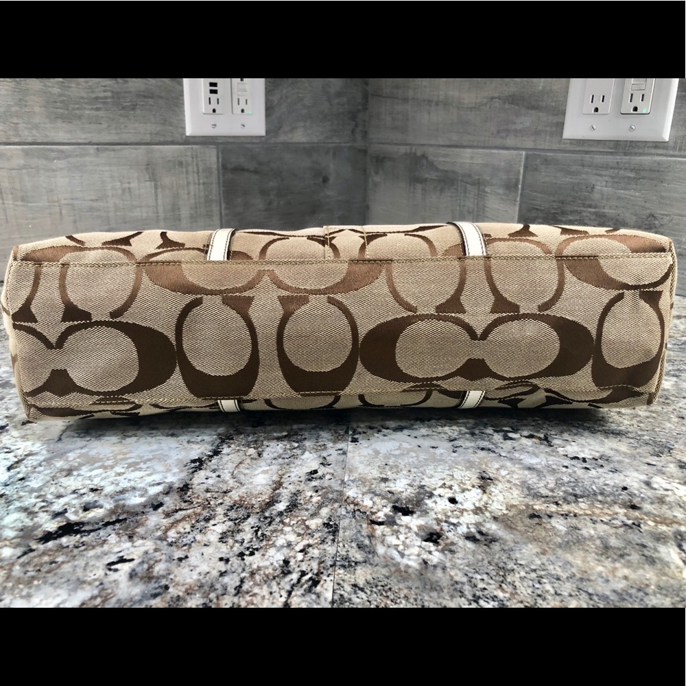 Tan and Brown Coach Signature C Tote Bag - Picture 4 of 10